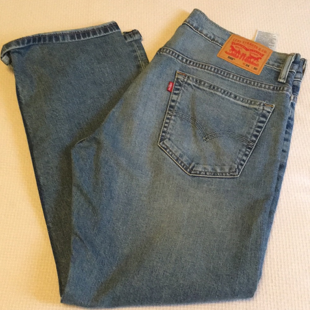 Levi’s 569 jeans